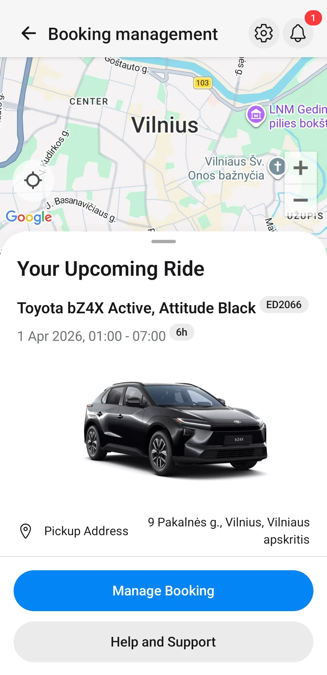 Programėlės ekranas su automobilio pasirinkimu ir informacija